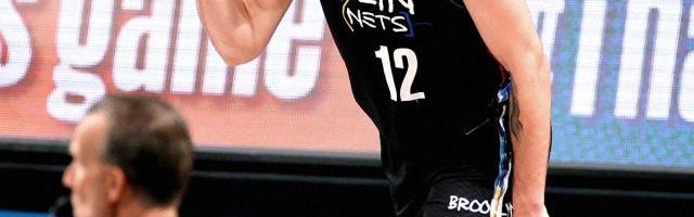 开云体育官网-7记三分掀篮网进攻狂潮 第四巨头令绿军无力招架