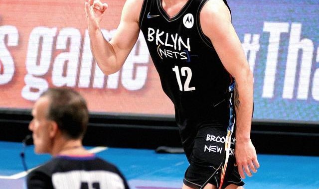 开云体育官网-7记三分掀篮网进攻狂潮 第四巨头令绿军无力招架