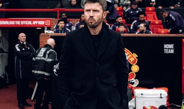 开云体育官网-B费传射比肩传奇，舍什科8战7球，曼联2-1水晶宫升至英超第三|布鲁诺·费尔南德斯|社区盾杯|阿莫林|埃弗顿|利物浦_新浪体育_新浪新闻